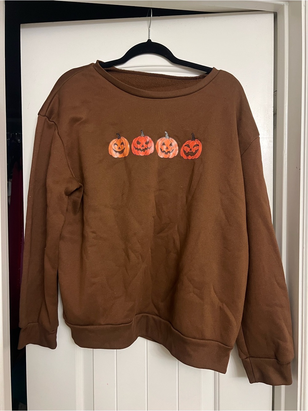 SHEIN Brown Crewneck Sweatshirt with Pumpkin Graphic
